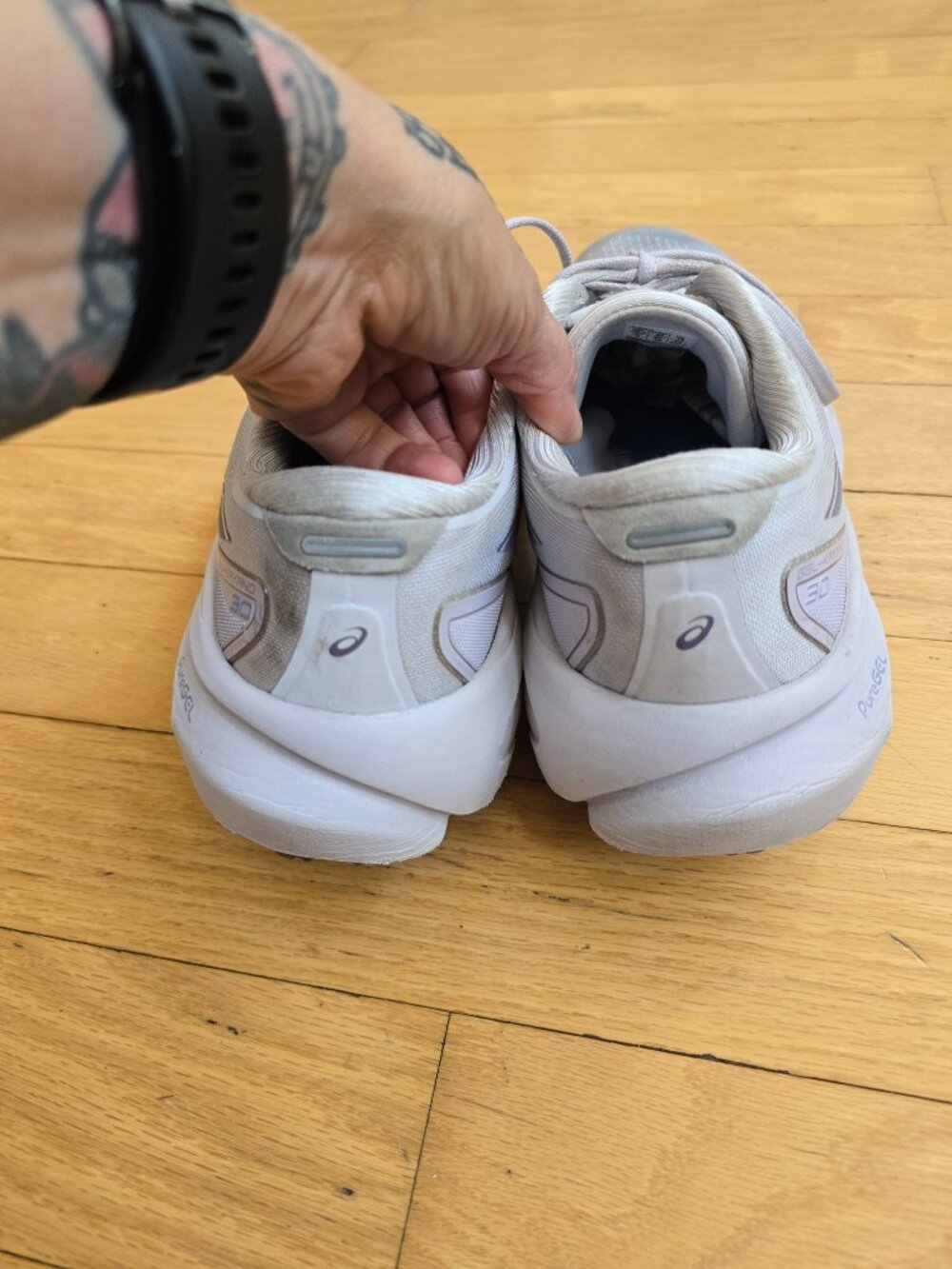 Asics | Gel-Kayano 30 'Lilac Hint' sporty running sneakers | WMS 10 - Picture 8 of 11